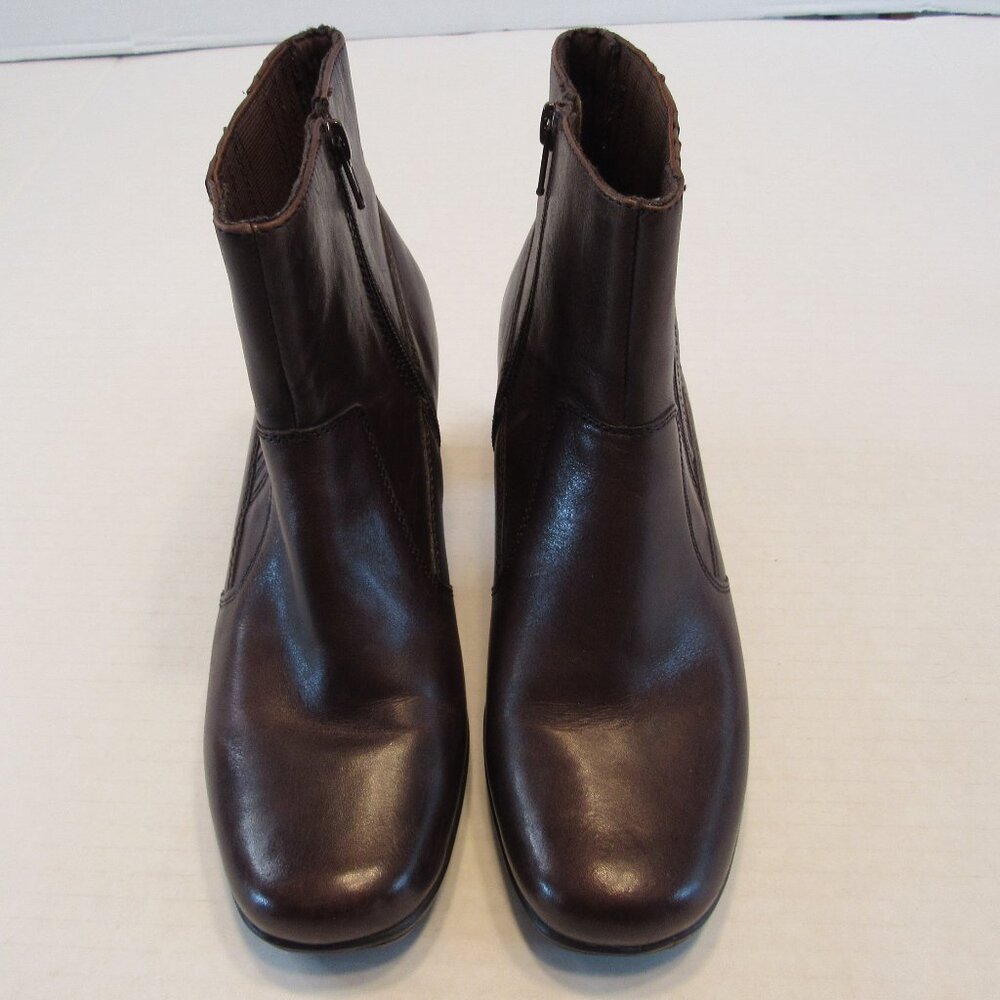 Clarks Bendables Dark Brown Side Zip Heeled Ankle Boots Size 8M